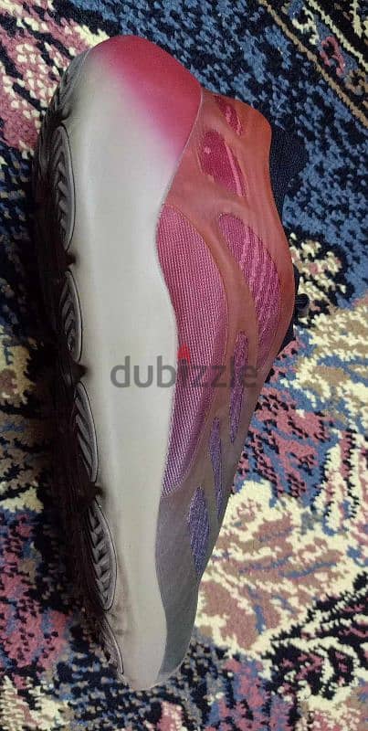 Shoes Yeezy 700 boost V3 2