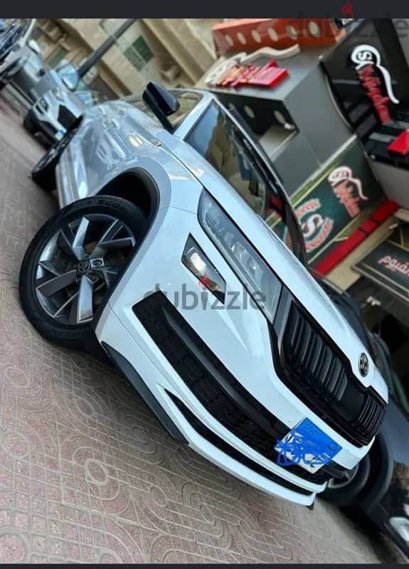 سكودا كودياك 7 راكب 4*4  ايجار مده  دفع sport line 2000cc 5