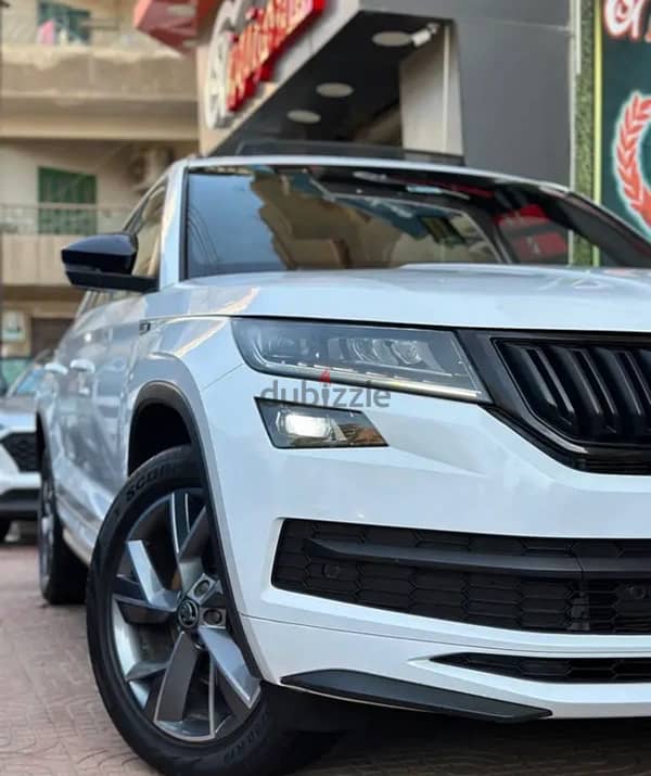 سكودا كودياك 7 راكب 4*4  ايجار مده  دفع sport line 2000cc 8