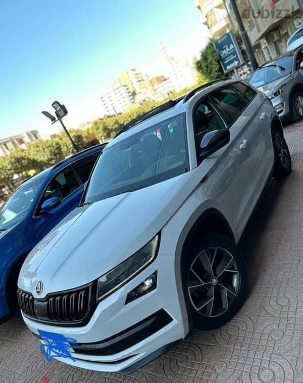 سكودا كودياك 7 راكب 4*4  ايجار مده  دفع sport line 2000cc 10