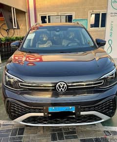 Volkswagen ID6 2023 0