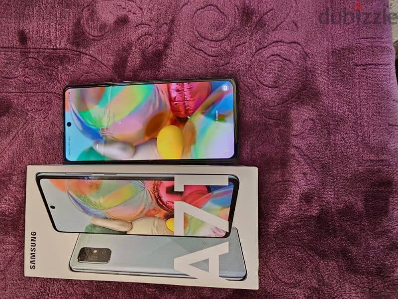 Samsung a71 & 128g & 8ram  استعمال نظيف جدا بدون خدش او صيانة نهائيا 1