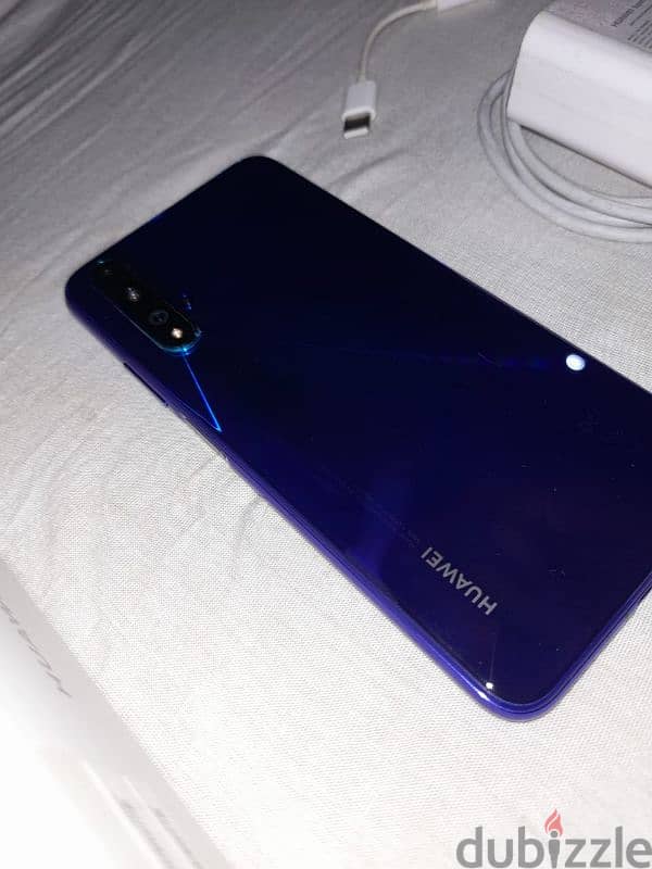 Huawei NOVA 5T بحالة الجديد 8