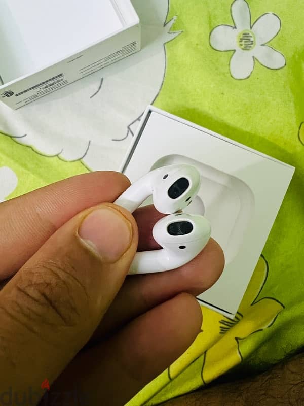 AirPods apple 2 اصليه 2