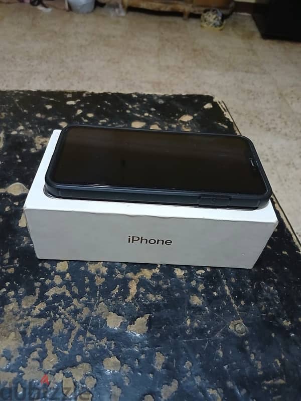 آيفون xs max مساحه 64 ‏بطارية 78 مع العلبة 1