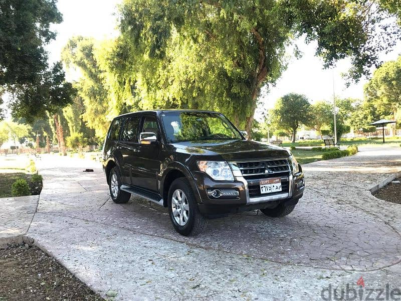 Mitsubishi Pajero 2022 1