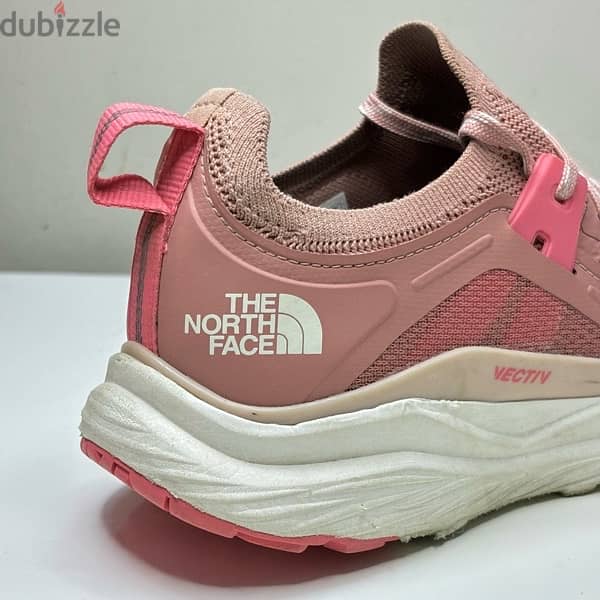 THE NORTH FACE -(Size 38.5) 1