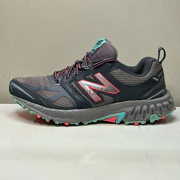 New Balance - (Size 38) 2