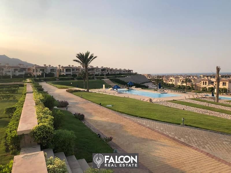 3-room chalet, immediate delivery and ready to move in, fully finished, with pool & sea  view , in a prime location in La Vista 6 - Sokhna  . 14