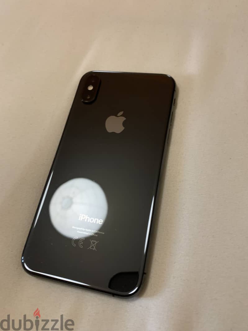 iPhone xs 1