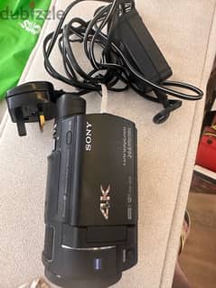 like new sony 4k video camera AX33 0