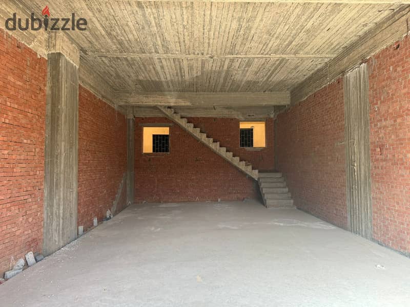 Semi-Finished Industrial Unit For Sale, Geometric, 3 floors, 120m Per Floor, In Watad Industrial Complex, Next To Tabarak Complex In 10th Of Ramadan 2