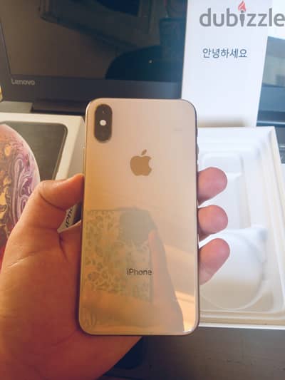 iPhone xs 64g Gold - ايفون xs