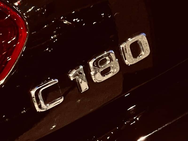 مرسيدس C180 موديل 2019 كابورلية AMG وكيل اول استخدام من الزيرو 27000Km 10