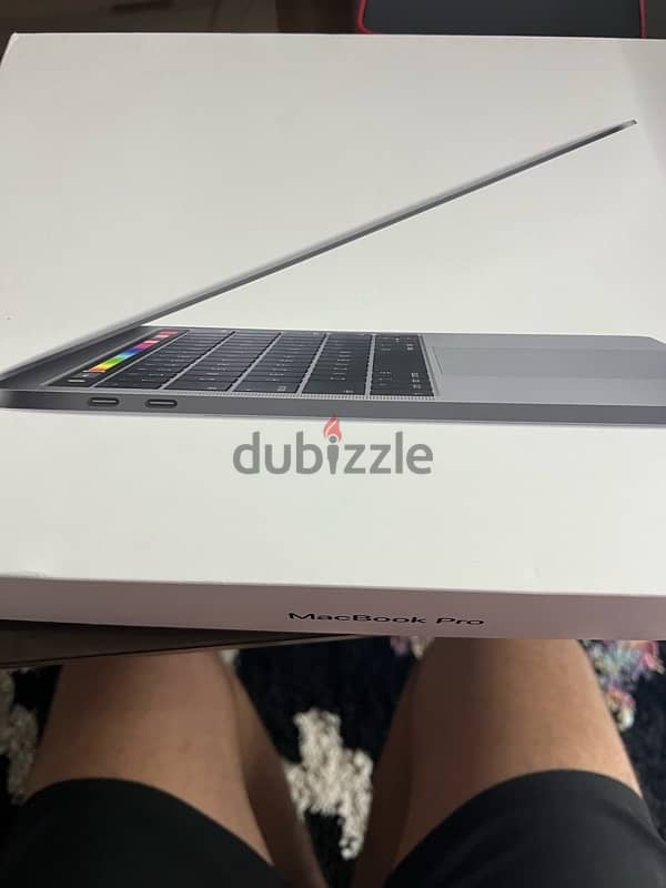 macbook pro 2018 4