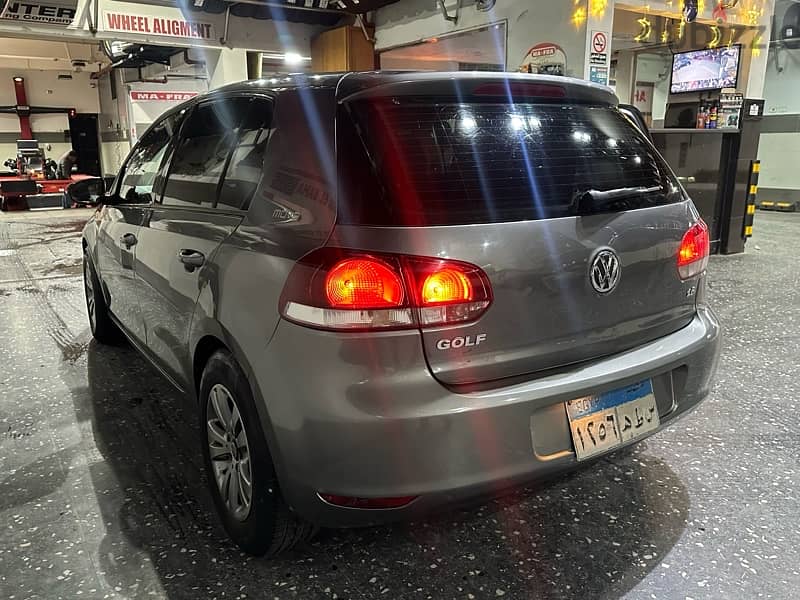 Volkswagen Golf 2012 9