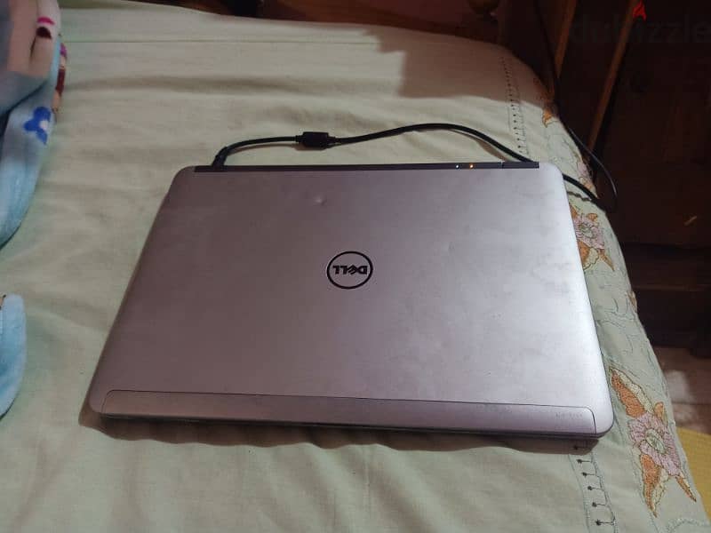 لابتوب dell 1