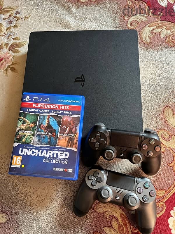 playstation 4, 500gb, 2 original controllers, 1 free game, with box 0