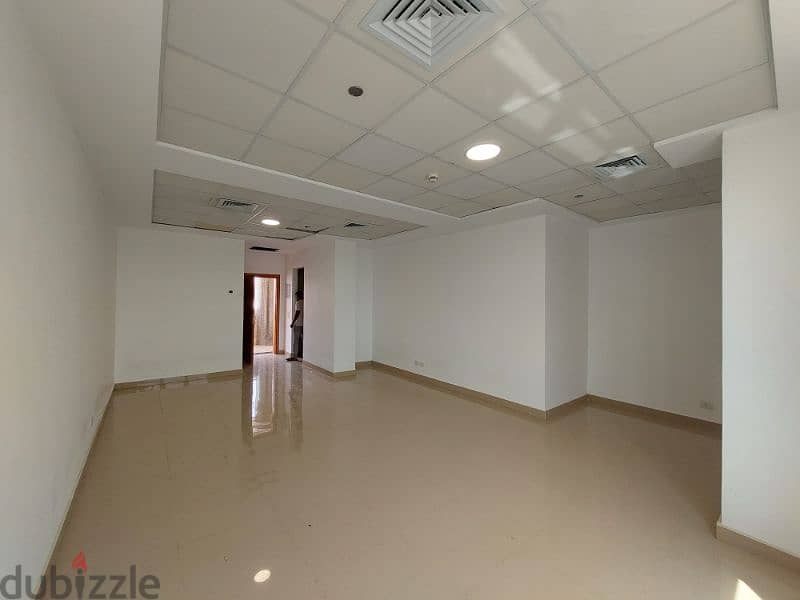 مكتب اداري للايجار 68م في التجمع الخامس Office For Rent 68M 1