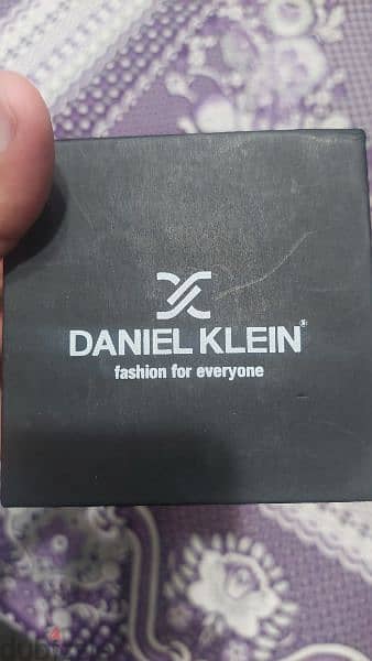 ساعة Daniel klein أصلى بالعلبة والكتالوج وبحالة ممتازة 5