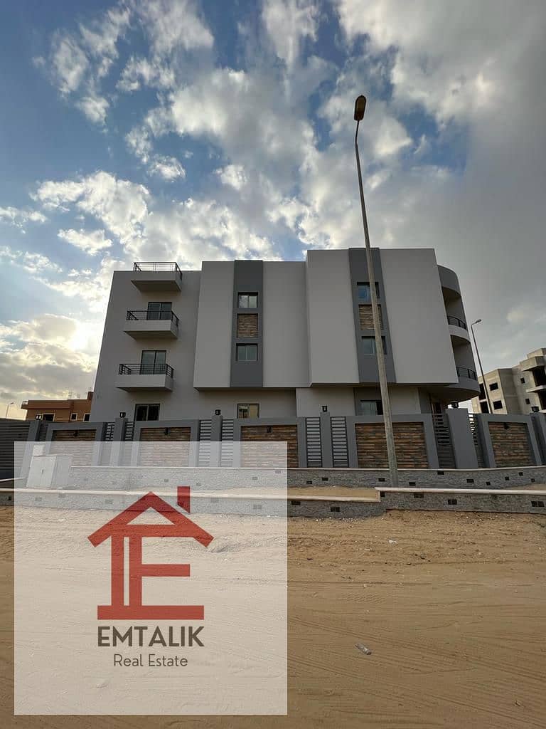 Apartment for sale in the Fifth Settlement in the West Golf Extension at the lowest price per meter , Apartment area: 282 square meters. 8