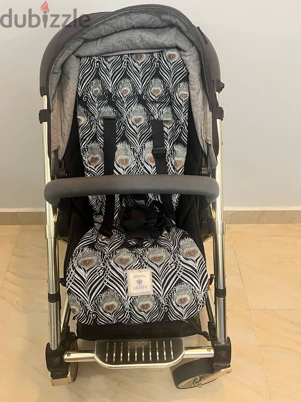 luxury imported baby stroller (Mamas&Papas) 1