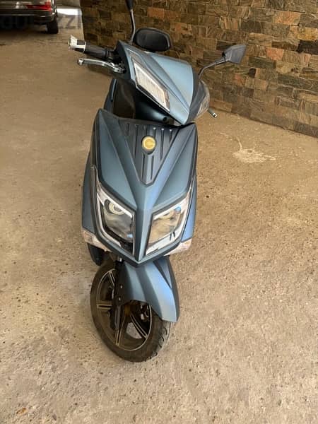 Glide G2 electric scooter 5