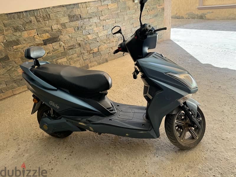 Glide G2 electric scooter 6