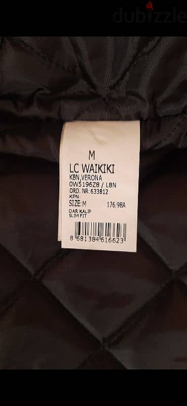 جاكيت صوف مقاس M  بياقه فرو  LC WAIKIKI جديد وارد الخارج 1