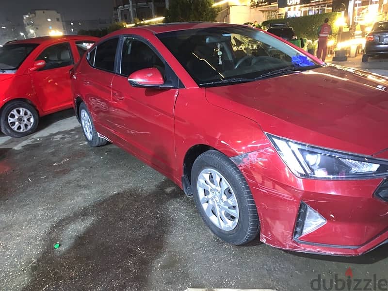 Hyundai Elantra 2019 0