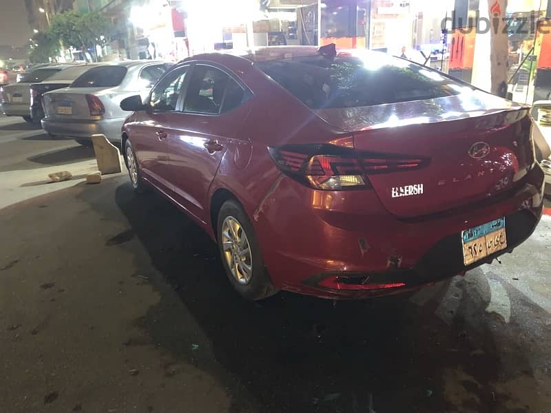 Hyundai Elantra 2019 1