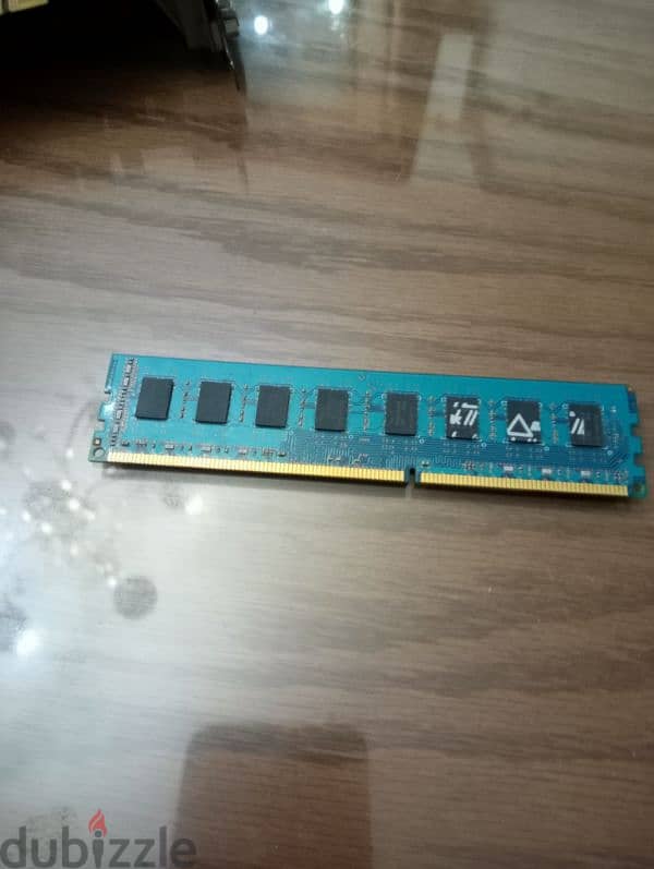 Ram 4 GB 1