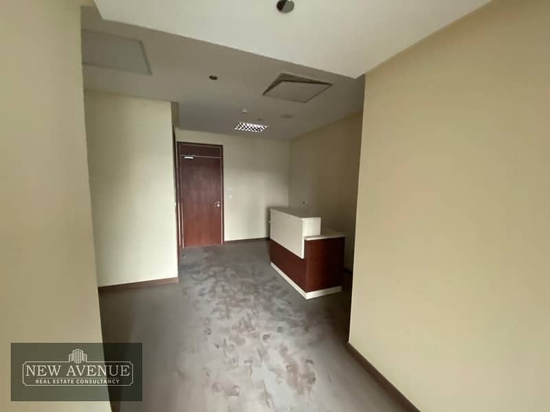 Clinic 60 m for Sale in Dar El fouad hospital         MS-AA 11 3