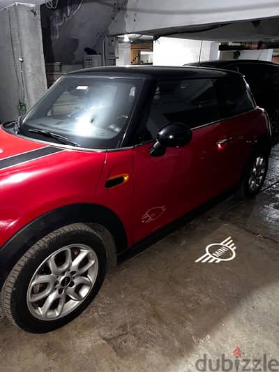 MINI Cooper 2019 - 30,000 Km