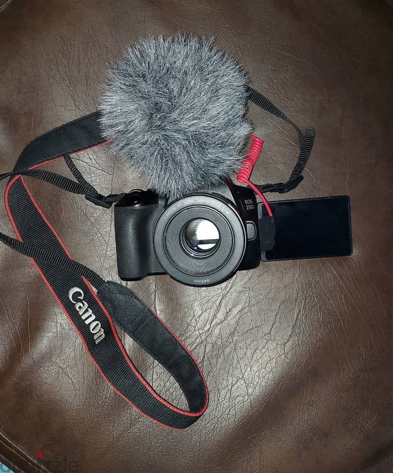 Canon 250D 3