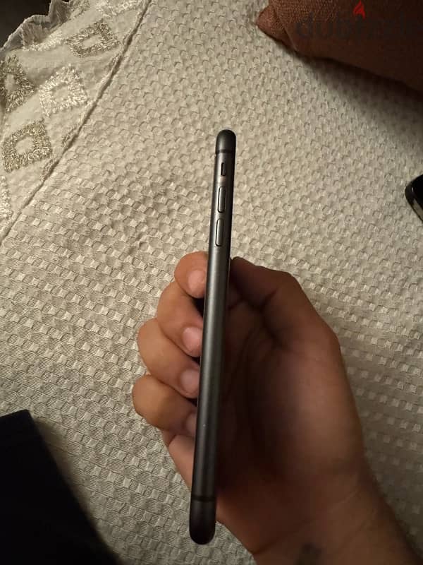 iphone 11 zero scratches 1