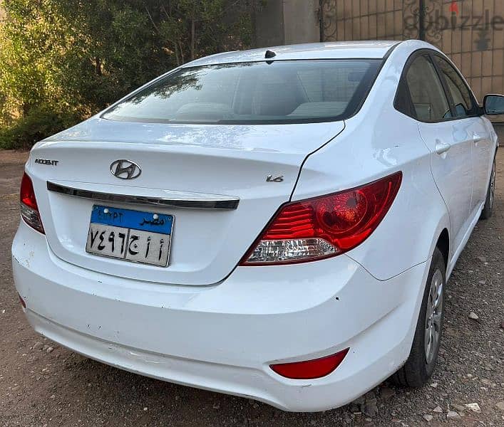 Hyundai Accent 2018 3