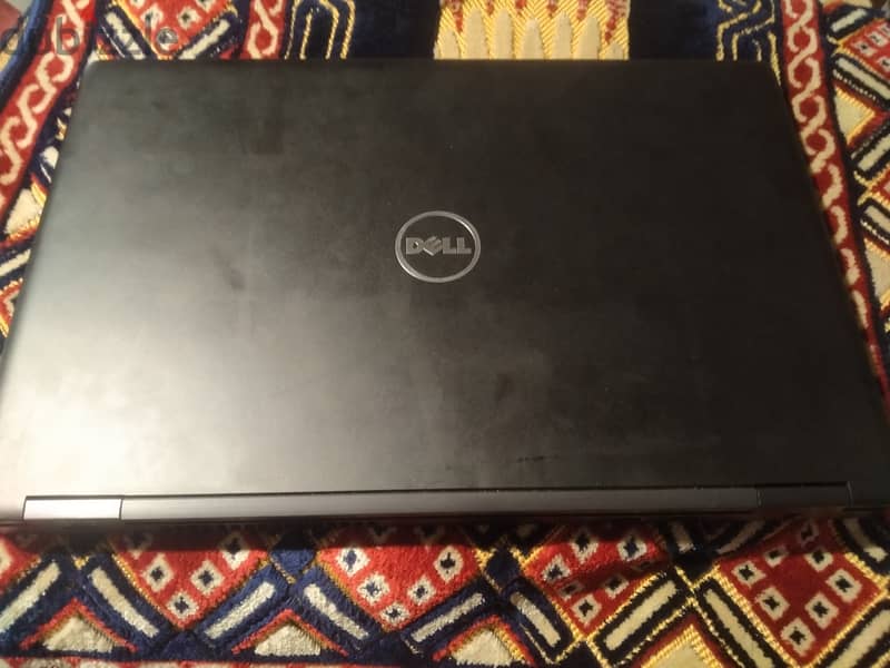 لاب توب Dell latitude 5580 4