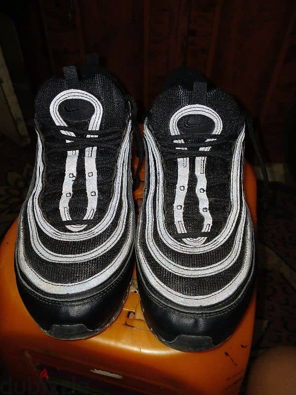 air max 97 ١٥ يوم من الشراء فقط لبس ٧ مرات تقريبا 3