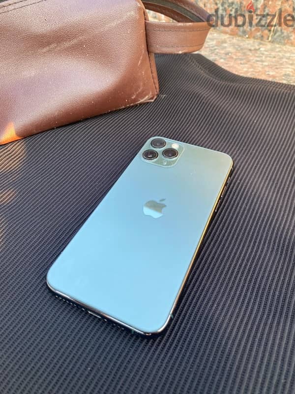 Iphone 11proايفون ١١ برو 0