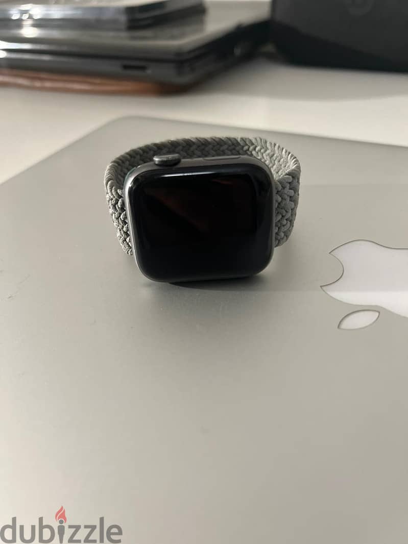 Apple Watch Series 5 ابل واتش اسود44 حاله جيده جدا 0