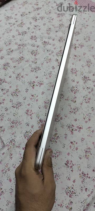 MacBook Air M3 15 inch Open Box 6