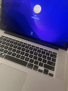 Apple MacBook pro 15 inch  i7 256 mid 2015 new battary