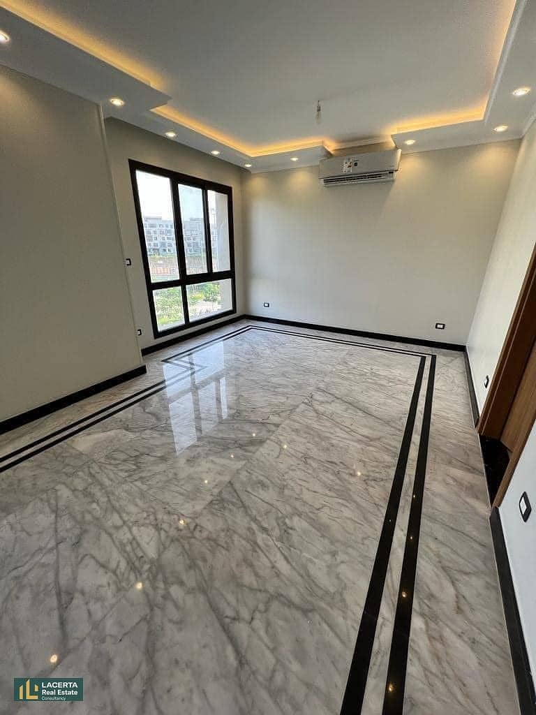 170 sqm ground floor apartment with garden for sale in El Patio Sola Direct compound on Suez in front of Madinaty Gate 3, in installments over 7 years 4