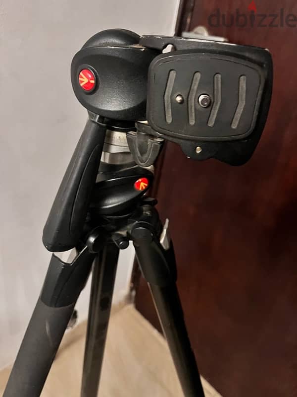 Manfrotto حامل كاميرا 1