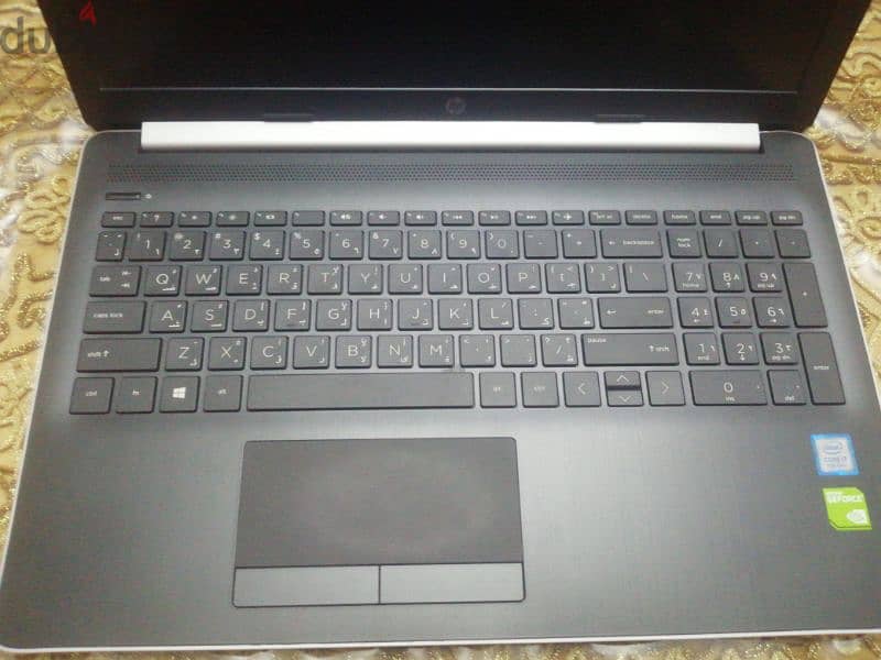 HP Laptop 15-da1xxx 1