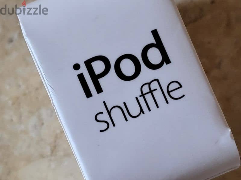 Apple iPod Shuffle 2GB 4