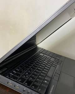 DELL  Precision M6800