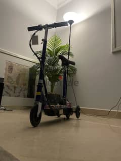 Almost brand new E-Scooter Maximum load 70KG