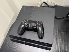 ps4 مستعمل + controller